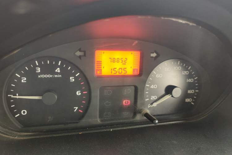 Used Wuling Rongguang  Odometer Close Up