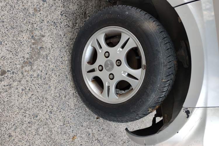 Used Wuling Rongguang  Right Front Wheel Hub