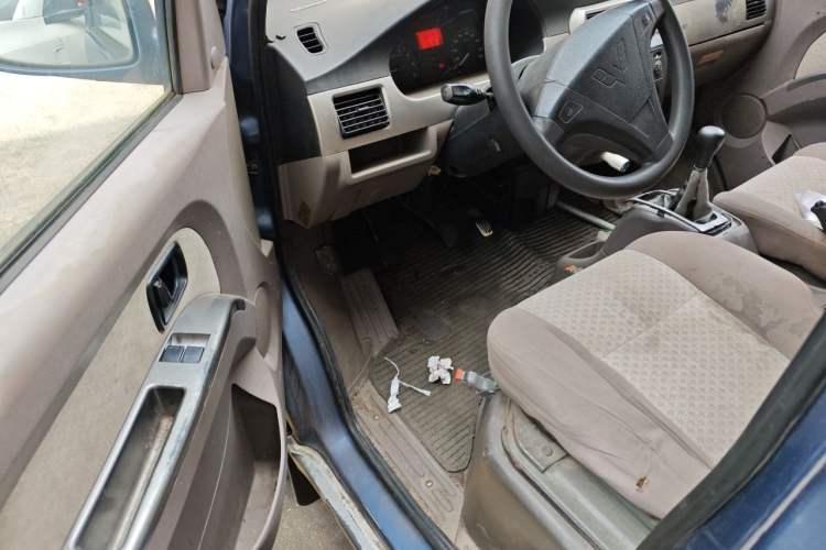 Used Wuling Rongguang 2011 1.2L Standard Version Driver Seat