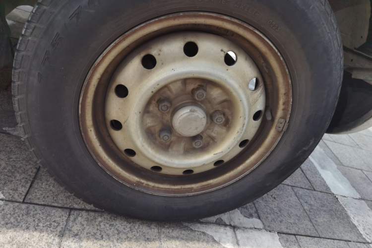 Used Wuling Rongguang  Right Front Wheel Hub