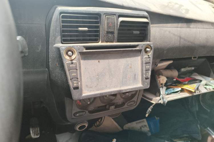 Used Wuling Rongguang 2011 1.5L Base Version Audio And AC Panel