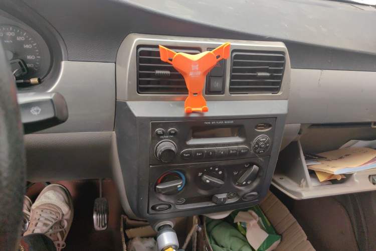 Used Wuling Rongguang 2011 1.2L Base Version Audio And AC Panel
