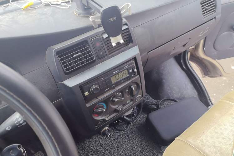 Used Wuling Rongguang 2011 1.2L Base Version Audio And AC Panel