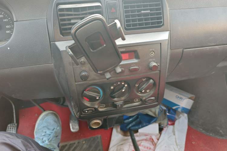Used Wuling Rongguang 2011 1.2L Base Version Audio And AC Panel