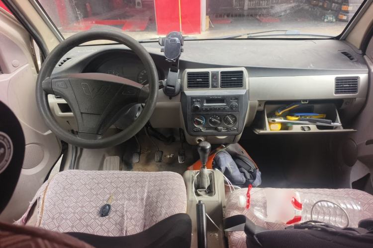 Used Wuling Rongguang 2011 1.2L Base Version Center Console