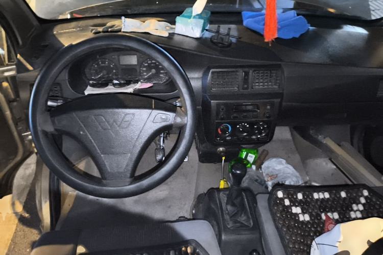 Used Wuling Rongguang 2011 1.2L Base Version Center Console