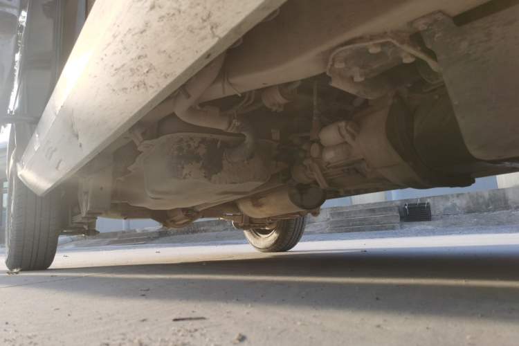 Used Wuling Rongguang 2011 1.2L Standard Version Chassis Front Right