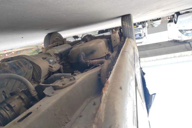 Used Wuling Rongguang 2011 1.5L Base Version Chassis Front Right
