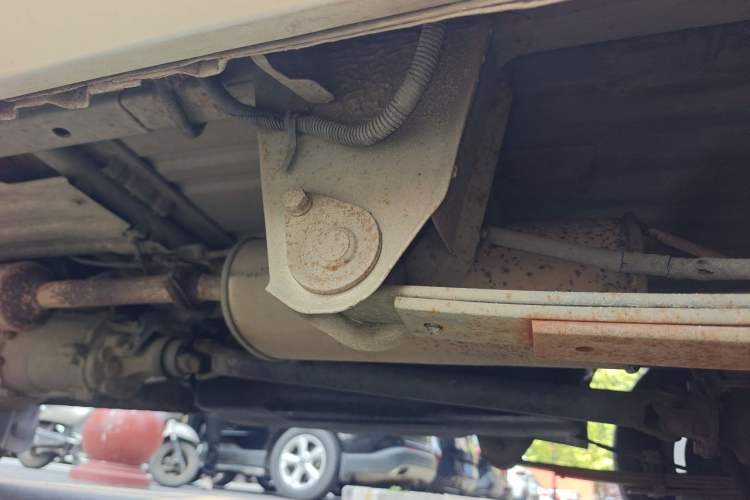 Used Wuling Rongguang 2011 1.2L Base Version Chassis Rear Left