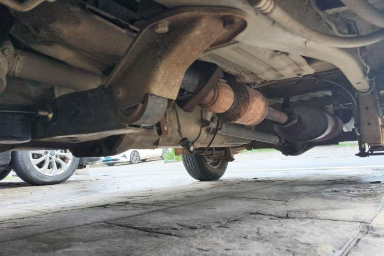 Used Wuling Rongguang 2011 1.2L Base Version Chassis Rear Left