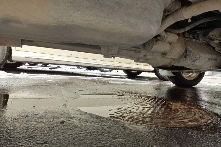 Used Wuling Rongguang 2011 1.2L Base Version Chassis Rear Right