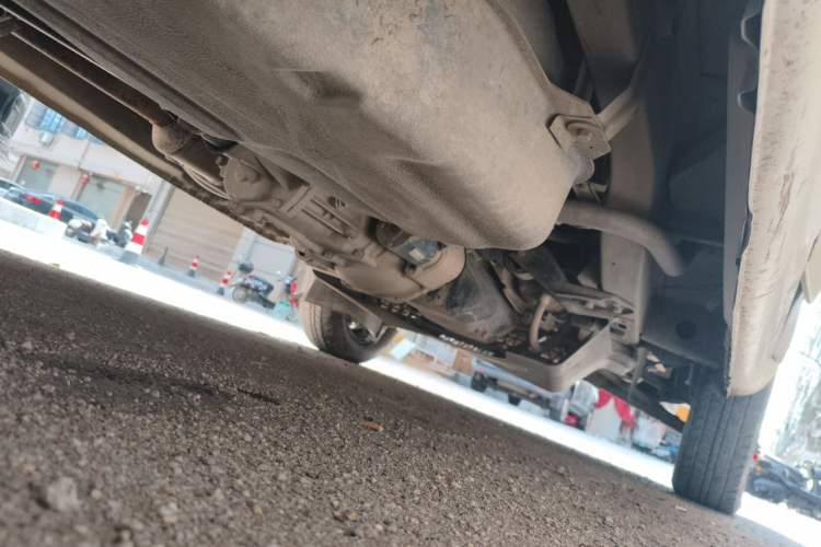 Used Wuling Rongguang 2011 1.5L Base Version Chassis Rear Right