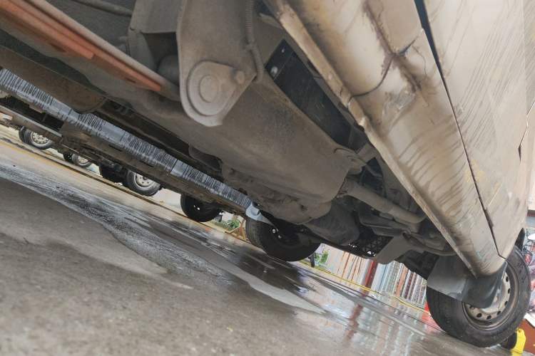 Used Wuling Rongguang 2011 1.2L Base Version Chassis Rear Right