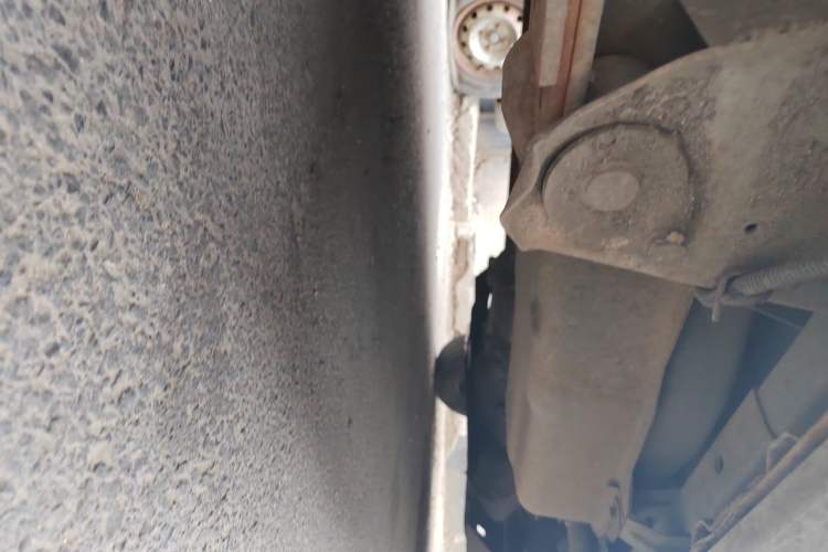 Used Wuling Rongguang 2011 1.2L Base Version Chassis Rear Right