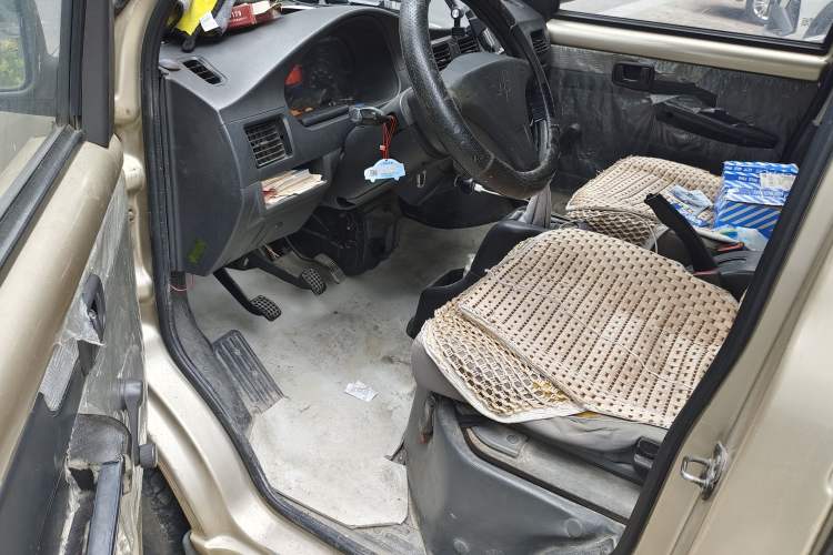 Used Wuling Rongguang 2011 1.2L Base Version Driver Seat