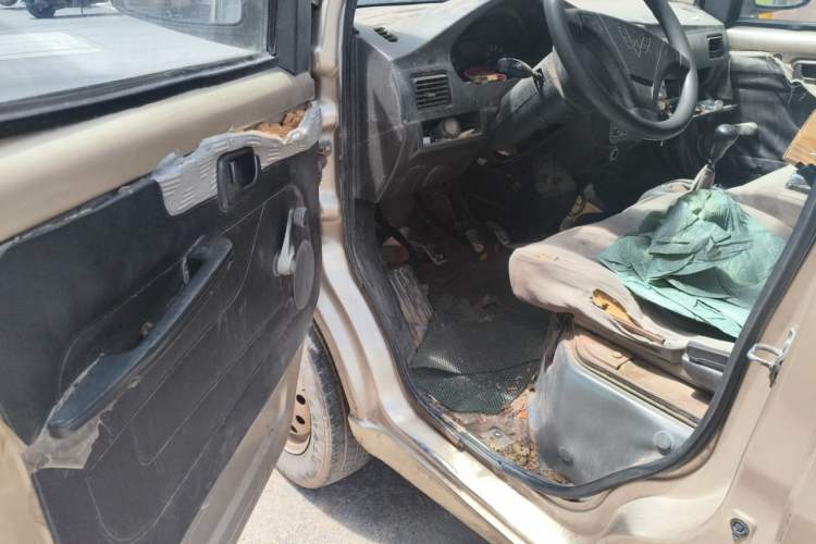 Used Wuling Rongguang 2011 1.5L Base Version Driver Seat