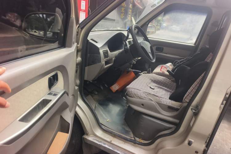 Used Wuling Rongguang 2011 1.2L Base Version Driver Seat