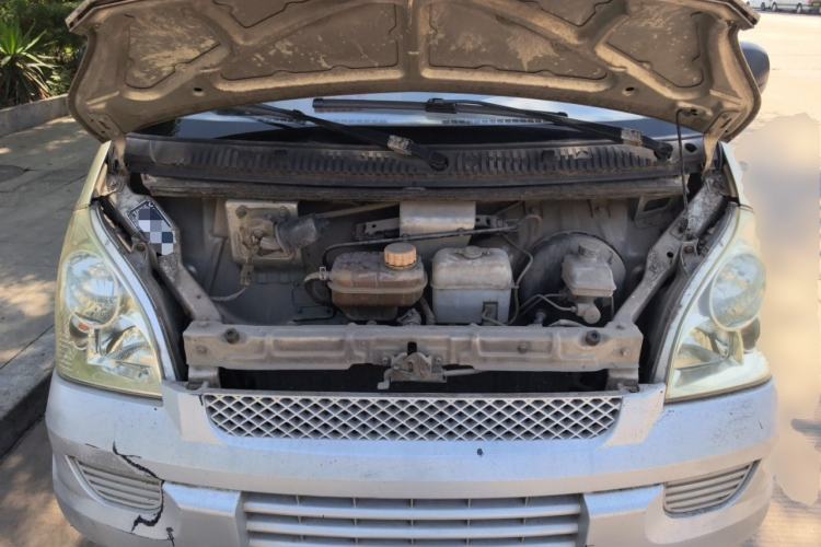 Used Wuling Rongguang 2011 1.2L Base Version Engine Bay