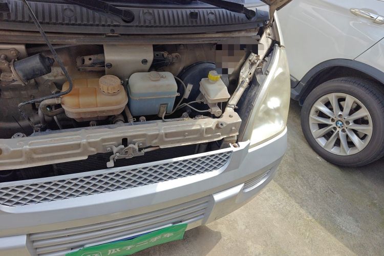 Used Wuling Rongguang 2011 1.2L Base Version Engine Bay Left