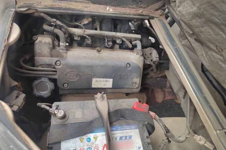 Used Wuling Rongguang 2011 1.2L Base Version Engine Bay Left