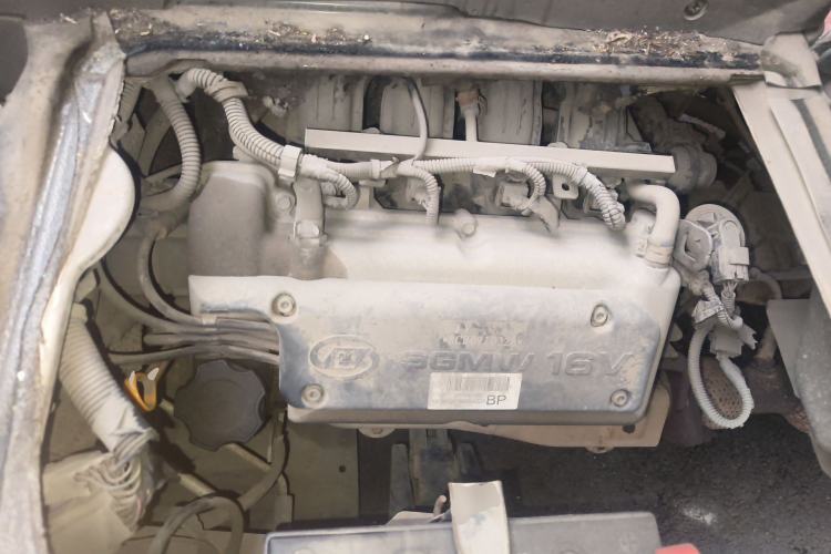 Used Wuling Rongguang 2011 1.2L Comfort Model Engine Bay