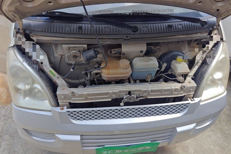 Used Wuling Rongguang 2011 1.2L Base Version Engine Bay
