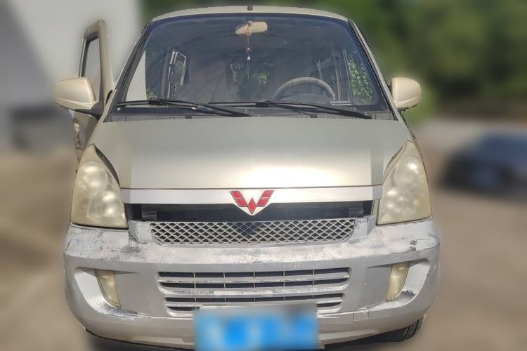 Used Wuling Rongguang 2011 1.2L Standard Version Front