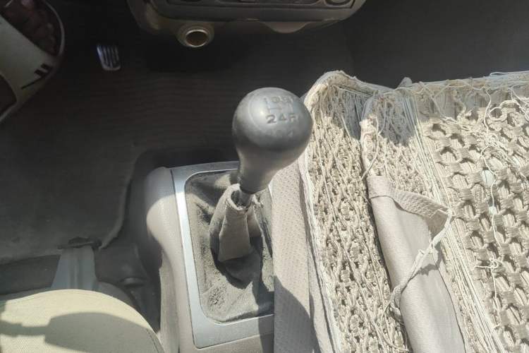 Used Wuling Rongguang 2011 1.2L Standard Version Gear Lever