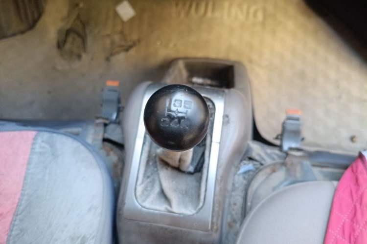 Used Wuling Rongguang 2011 1.2L Base Version Gear Lever