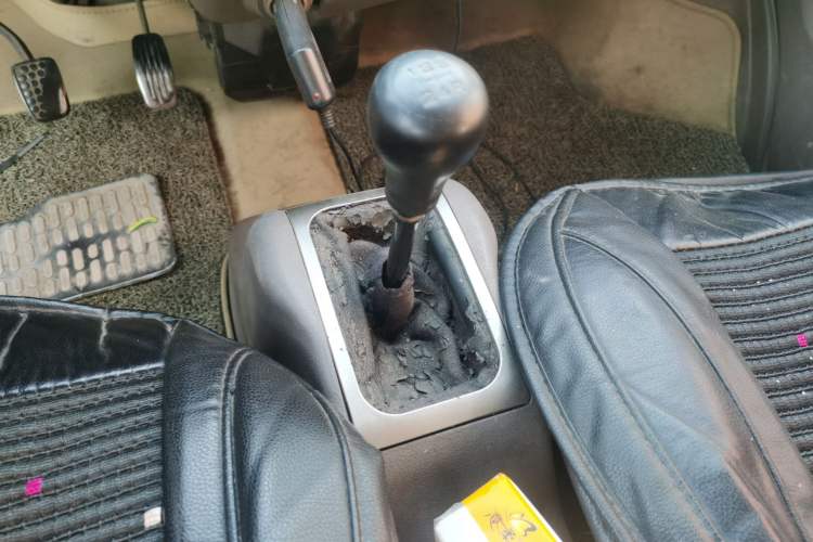 Used Wuling Rongguang 2011 1.2L Standard Version Gear Lever