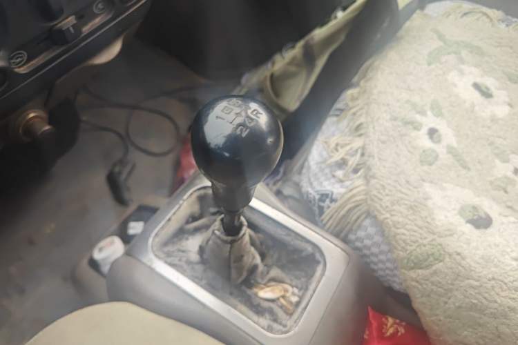Used Wuling Rongguang 2011 1.2L Standard Version Gear Lever