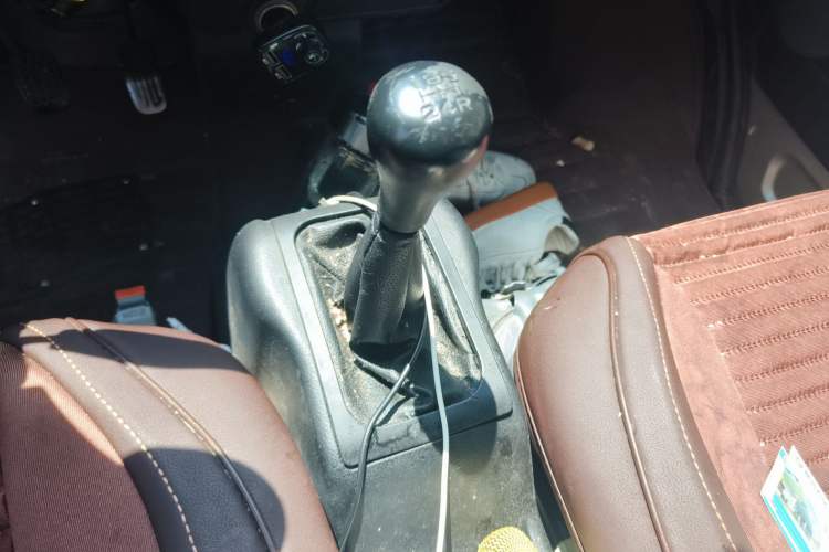 Used Wuling Rongguang 2011 1.2L Base Version Gear Lever