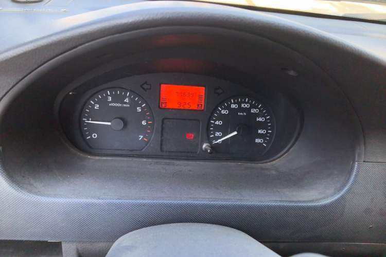 Used Wuling Rongguang 2011 1.2L Base Version Instrument Cluster