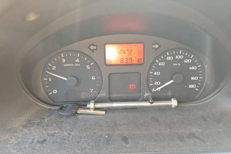 Used Wuling Rongguang 2011 1.2L Base Version Instrument Cluster
