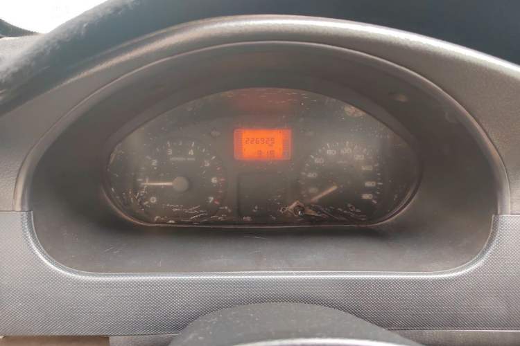 Used Wuling Rongguang 2011 1.2L Base Version Instrument Cluster