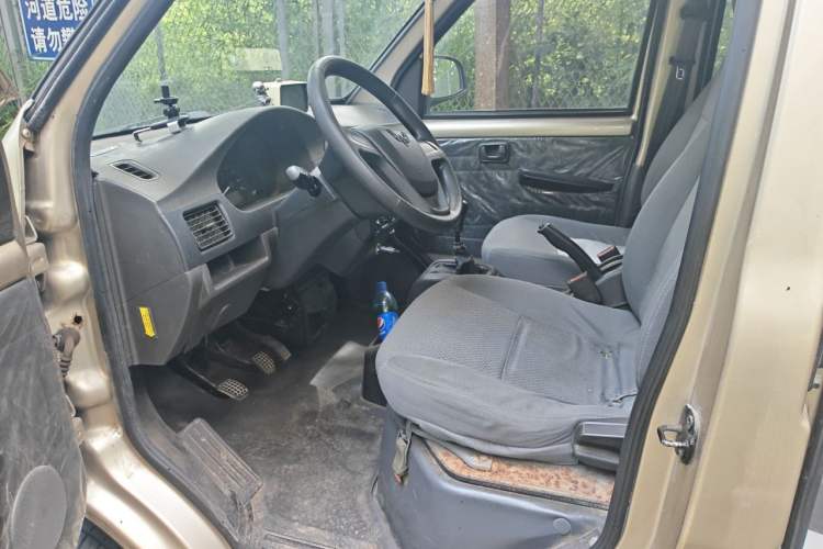 Used Wuling Rongguang 2011 1.2L Base Version Left Front Seat
