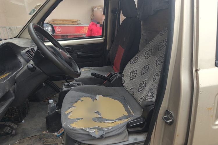 Used Wuling Rongguang 2011 1.2L Base Version Left Front Seat