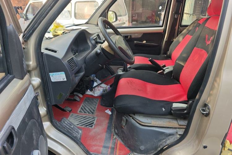 Used Wuling Rongguang 2011 1.2L Base Version Left Front Seat