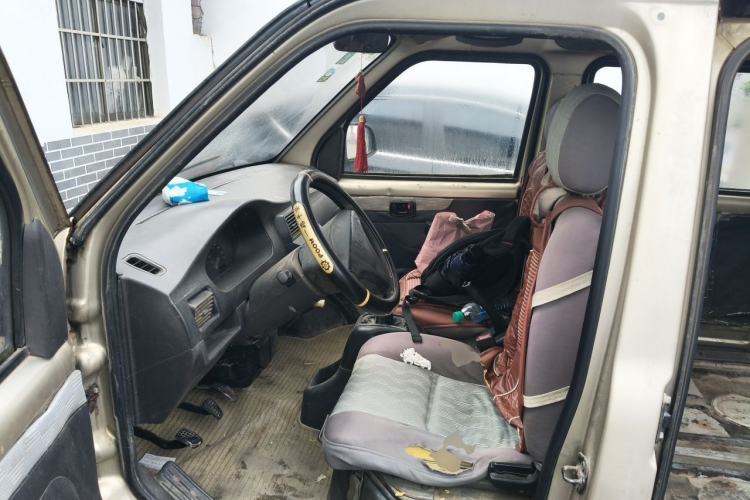 Used Wuling Rongguang 2011 1.2L Base Version Left Front Seat