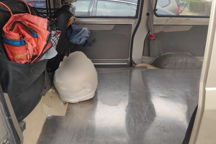 Used Wuling Rongguang 2011 1.2L Base Version Left Rear Seat