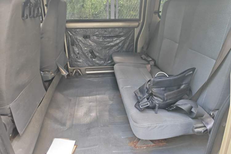 Used Wuling Rongguang 2011 1.2L Base Version Left Rear Seat