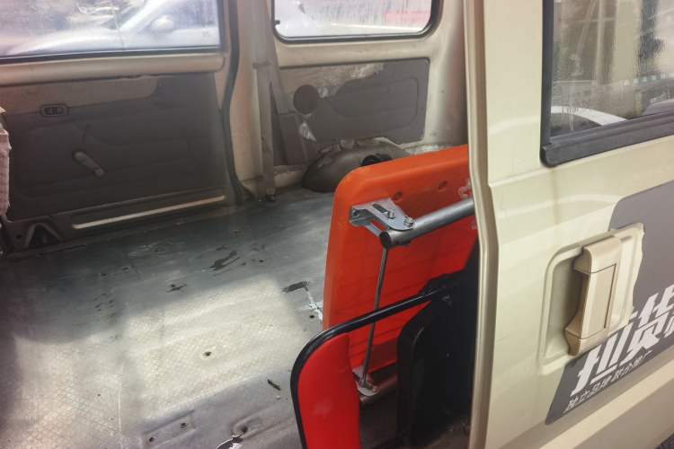 Used Wuling Rongguang 2011 1.2L Base Version Left Rear Seat