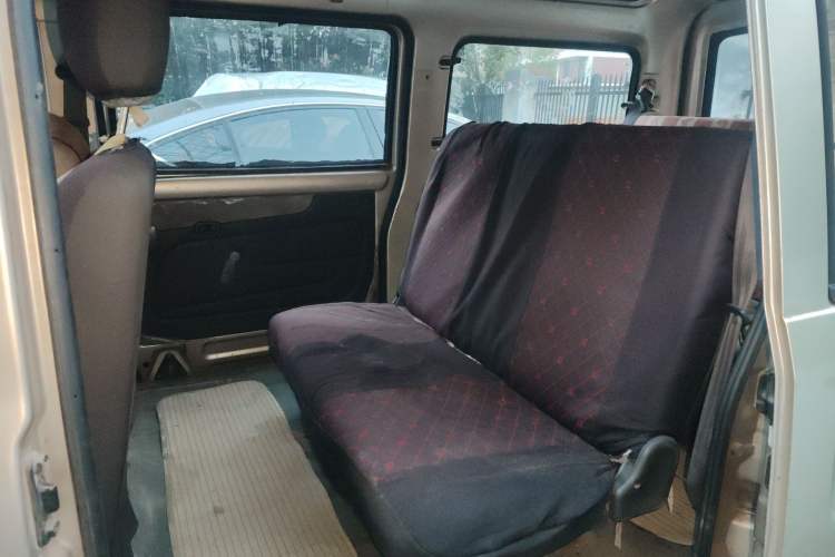 Used Wuling Rongguang 2011 1.2L Base Version Left Rear Seat