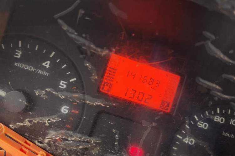 Used Wuling Rongguang 2011 1.2L Base Version Odometer Close Up