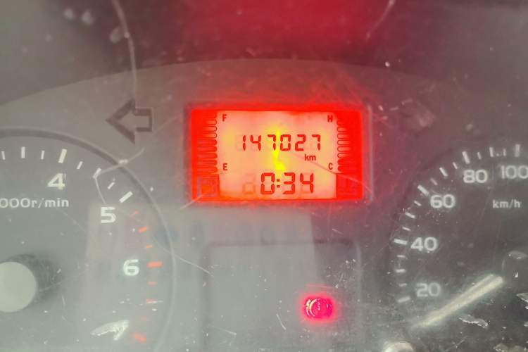 Used Wuling Rongguang 2011 1.2L Base Version Odometer Close Up