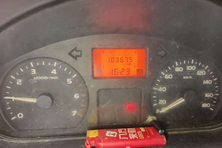 Used Wuling Rongguang 2011 1.2L Base Version Odometer Close Up
