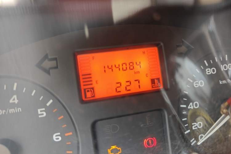 Used Wuling Rongguang 2011 1.2L Base Version Odometer Close Up