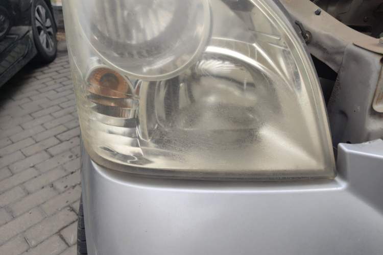 Used Wuling Rongguang 2011 1.2L Base Version Right Front Headlight