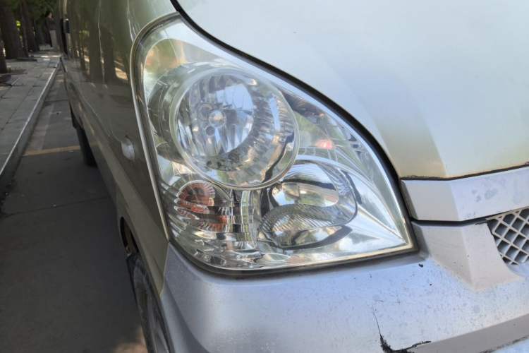 Used Wuling Rongguang 2011 1.2L Base Version Right Front Headlight