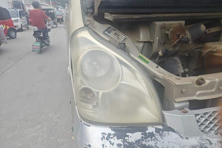 Used Wuling Rongguang 2011 1.2L Standard Version Right Front Headlight